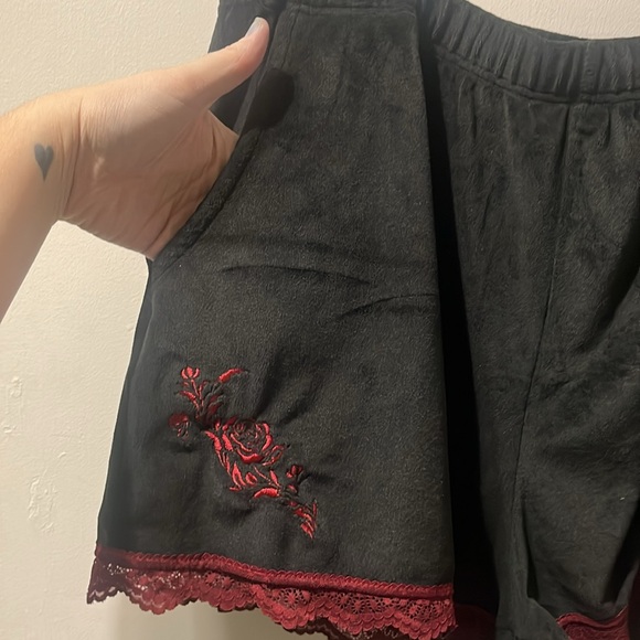 EUC Hot Topic Cosmic Aura Bat Skeleton Velvet Pajama Set - Picture 6 of 8